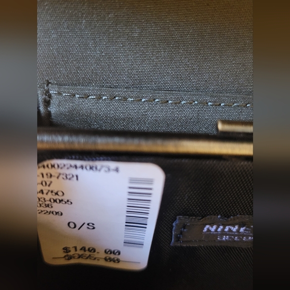 NWT Nine West wristlett amazing quality. - Picture 6 of 7
